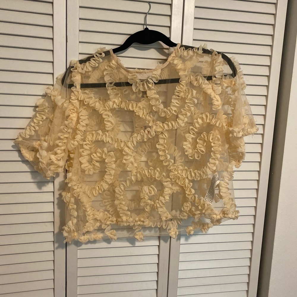 👶🏽 Forever 21 Ruffled Blouse M